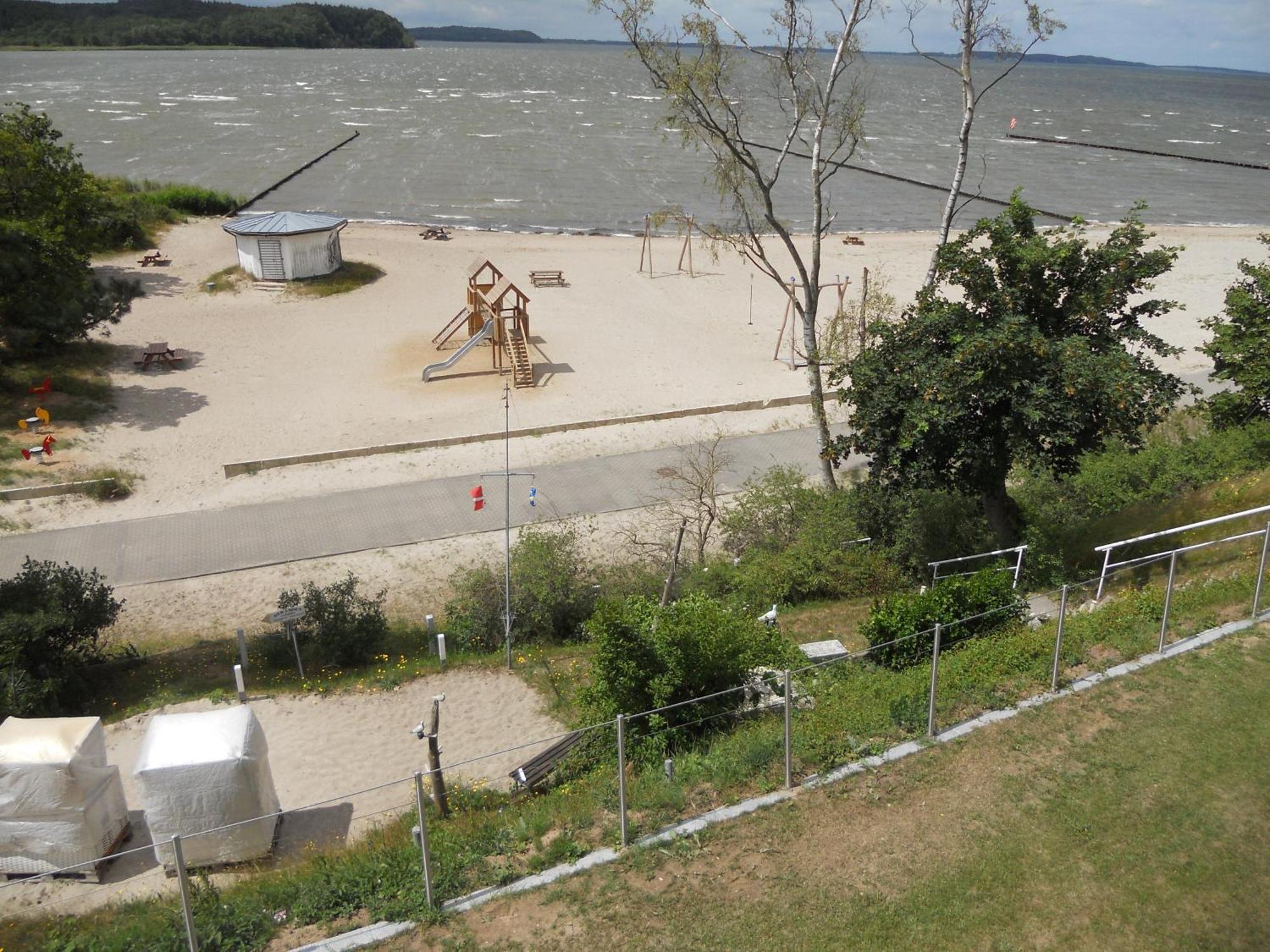 Haus Seeblick Insel Ruegen Lietzow Exterior photo