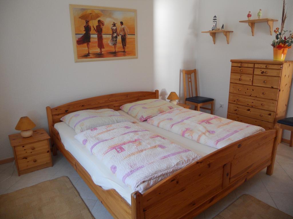 Haus Seeblick Insel Ruegen Lietzow Room photo
